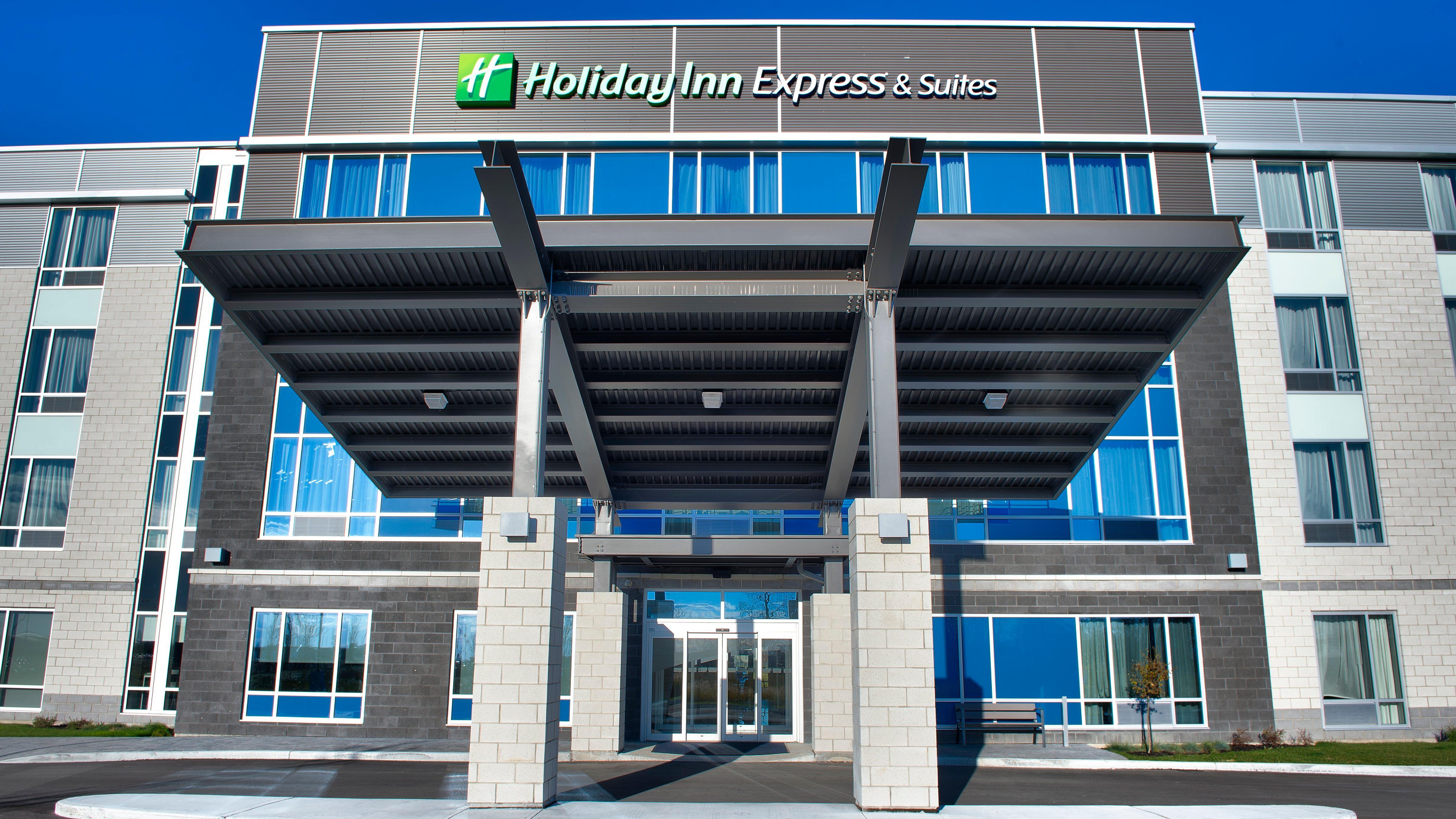 Holiday Inn Express & Suites Vaudreuil-Dorion, An Ihg Hotel Exterior photo